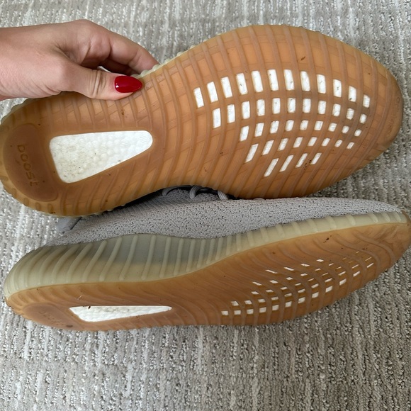 YEEZY SIZE 13 shoes ADIDAS - Picture 9 of 10